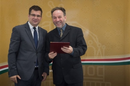 Miniszteri Elismerő Oklevelet kapott Fekete Péter, a Fővárosi Nagycirkusz igazgatója